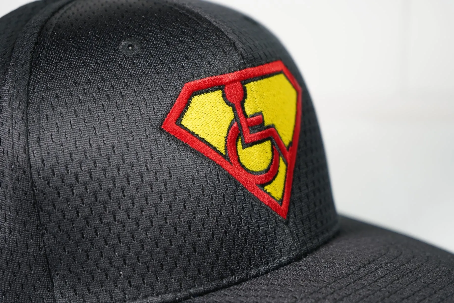 Adaptive S-Man Mesh Cap - Black