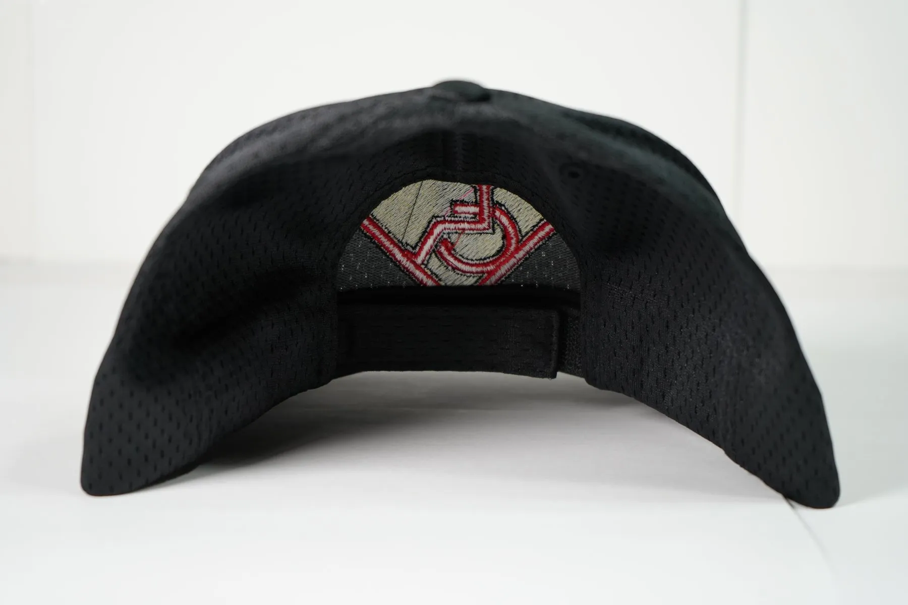 Adaptive S-Man Mesh Cap - Black