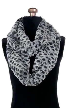 Infinity Scarf - Luxury Faux Fur in Snow Owl