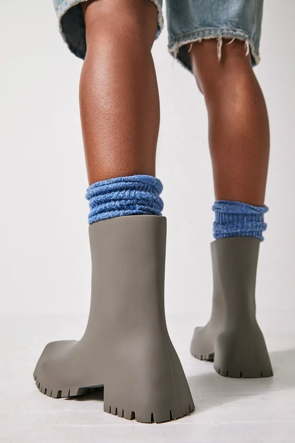 RAIN CHECK RUBBER BOOTS